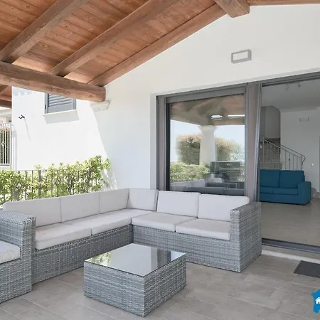 Con Piscina By Budoniaffiti Budoni