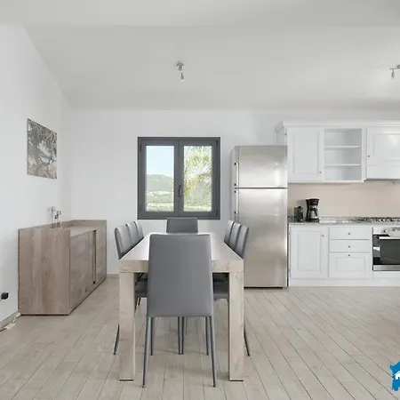 Con Piscina By Budoniaffiti * Budoni