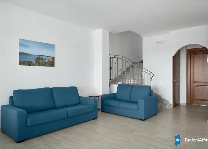 Con Piscina By Budoniaffiti Villa *